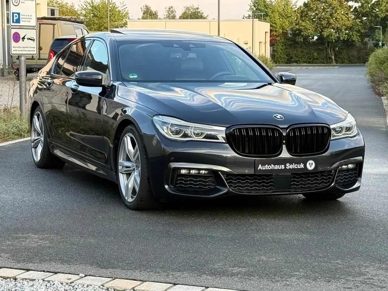 2015 BMW 730 730 d *Laser*Head-UP*Carbon*AHK*Voll*, photograph 3