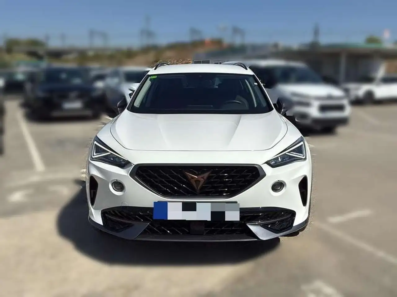 CUPRA Formentor 1.5 TSI — photo 1 of 15