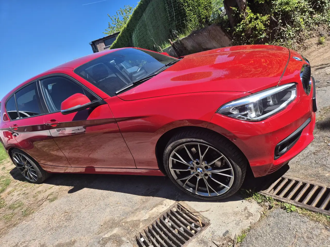 BMW 114 d AdBlue (EU6c) — photo 1 of 13