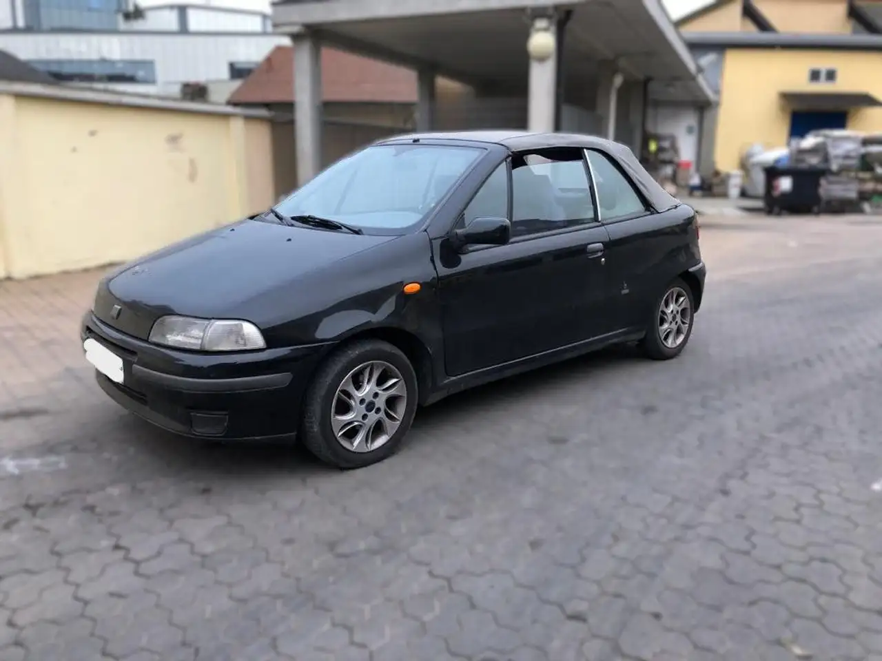 Fiat Punto 1.2 — photo 1 of 5