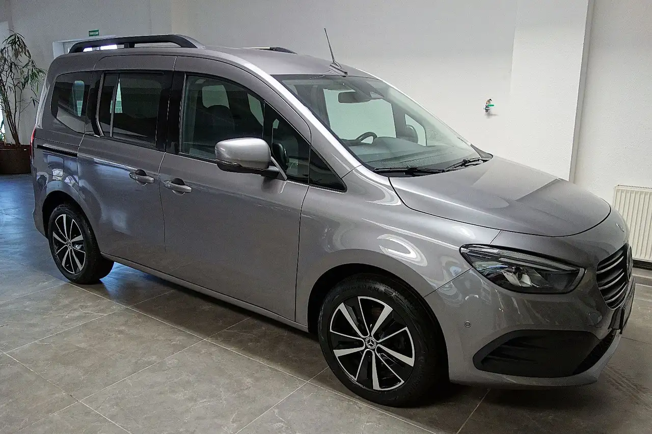 Mercedes-Benz T-Klasse T 180 d Progressive Leder/MBUX/Automatik/LED — photo 1 of 32