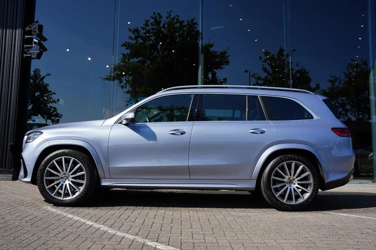 Mercedes-Benz GLS 580 4-Matic AMG Line / Manufaktur / 7 Seater/ Cote d' — photo 1 of 31