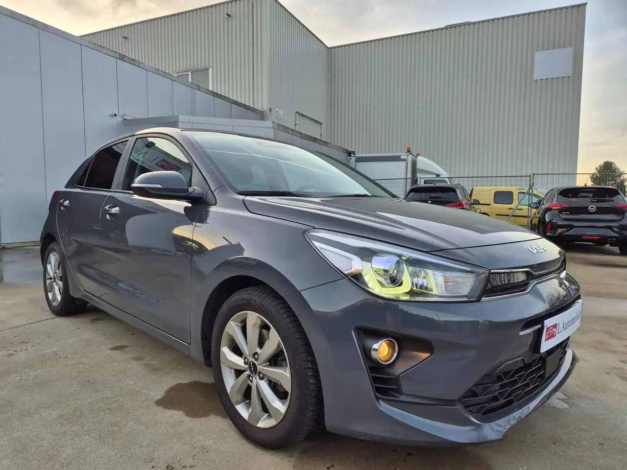 2023 Kia Rio 1.0Ti 100cv // AUTO. 7DCT // 33.534 KM !! 2023 !!, photograph 2