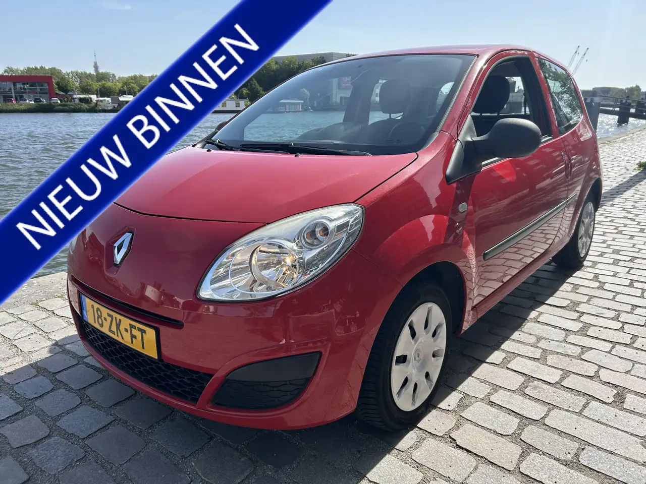 Renault Twingo 1.2 Authentique airco keurige auto 135xxx km — photo 1 of 27