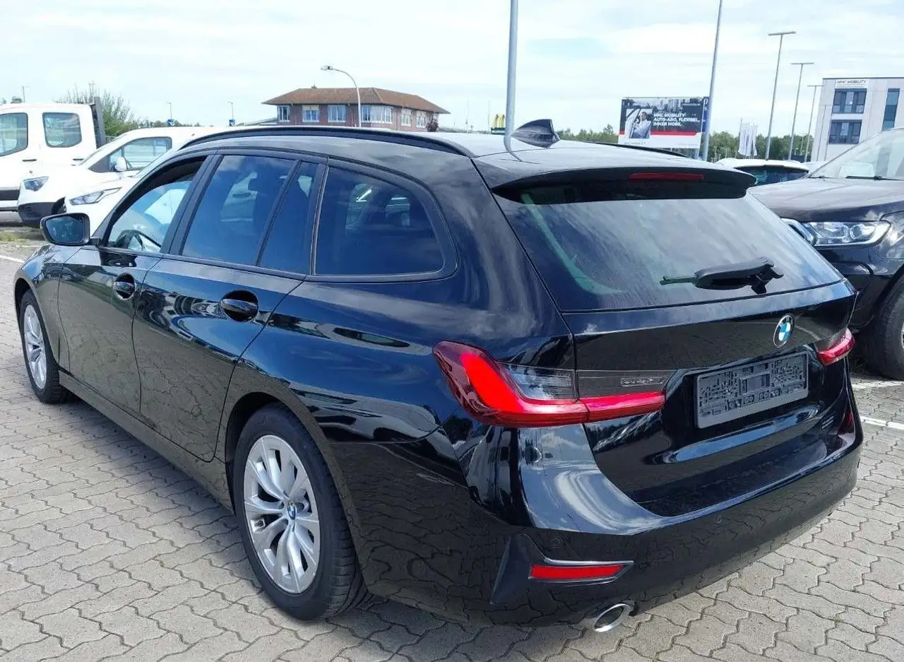 2022 BMW 320 d Touring*LC-Prof,LED,Sportsitze,DAB,1te Hd., photograph 5