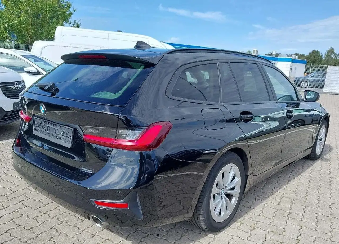 2022 BMW 320 d Touring*LC-Prof,LED,Sportsitze,DAB,1te Hd., photograph 6