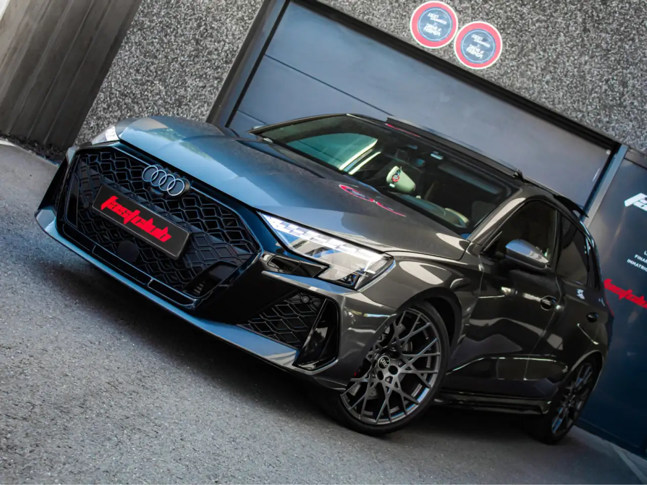Audi RS3 5 cylindres 2.5L 400 PACK RS + CARBON SEAT — photo 1 of 28