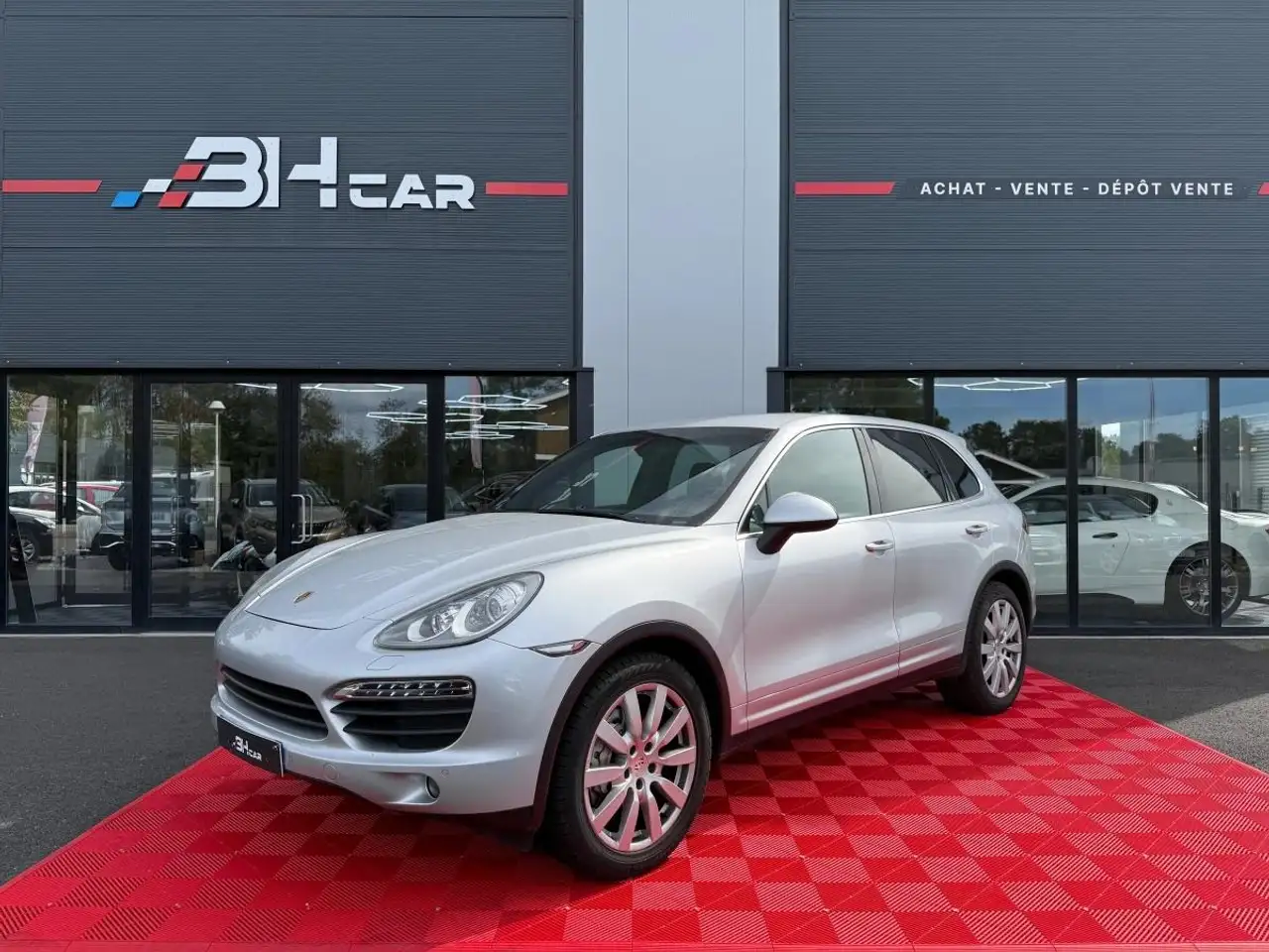 Porsche Cayenne 4.8 400 S BVA — photo 1 of 20