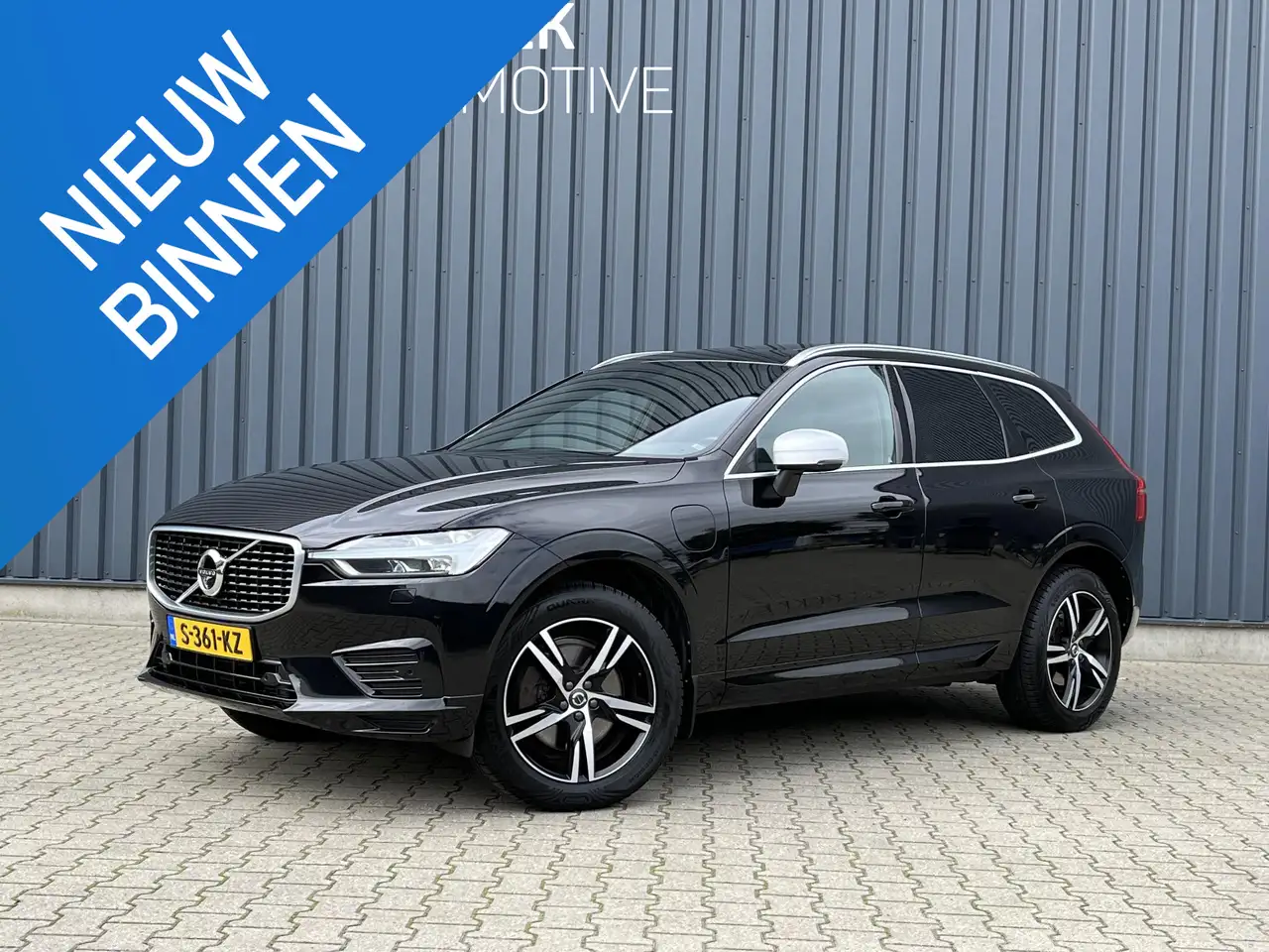 Volvo XC60 2.0 T8 Twin Engine AWD Inscription ACC/PANO/TREKHA — photo 1 of 37