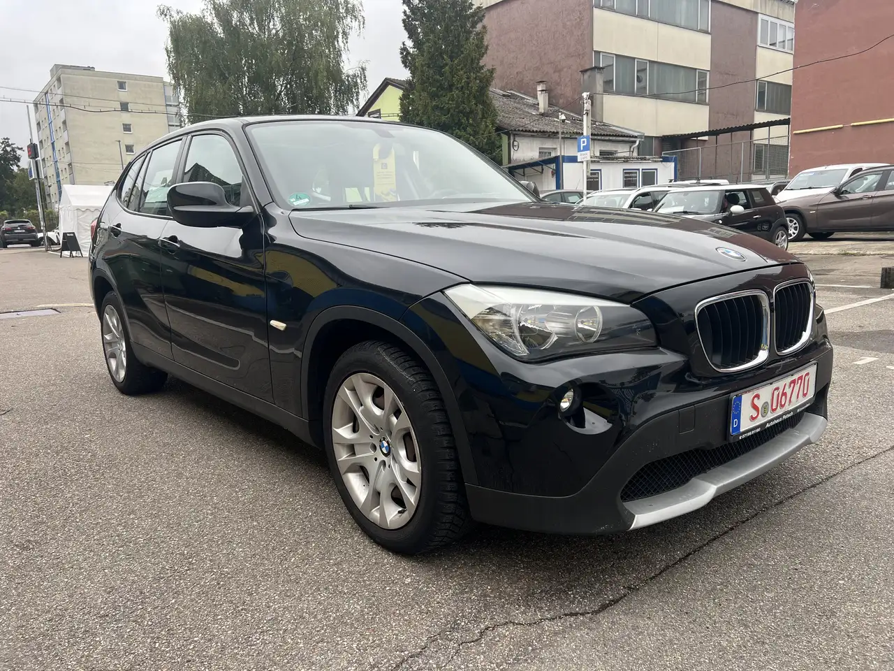 BMW X1 18 i sDrive — photo 1 of 14