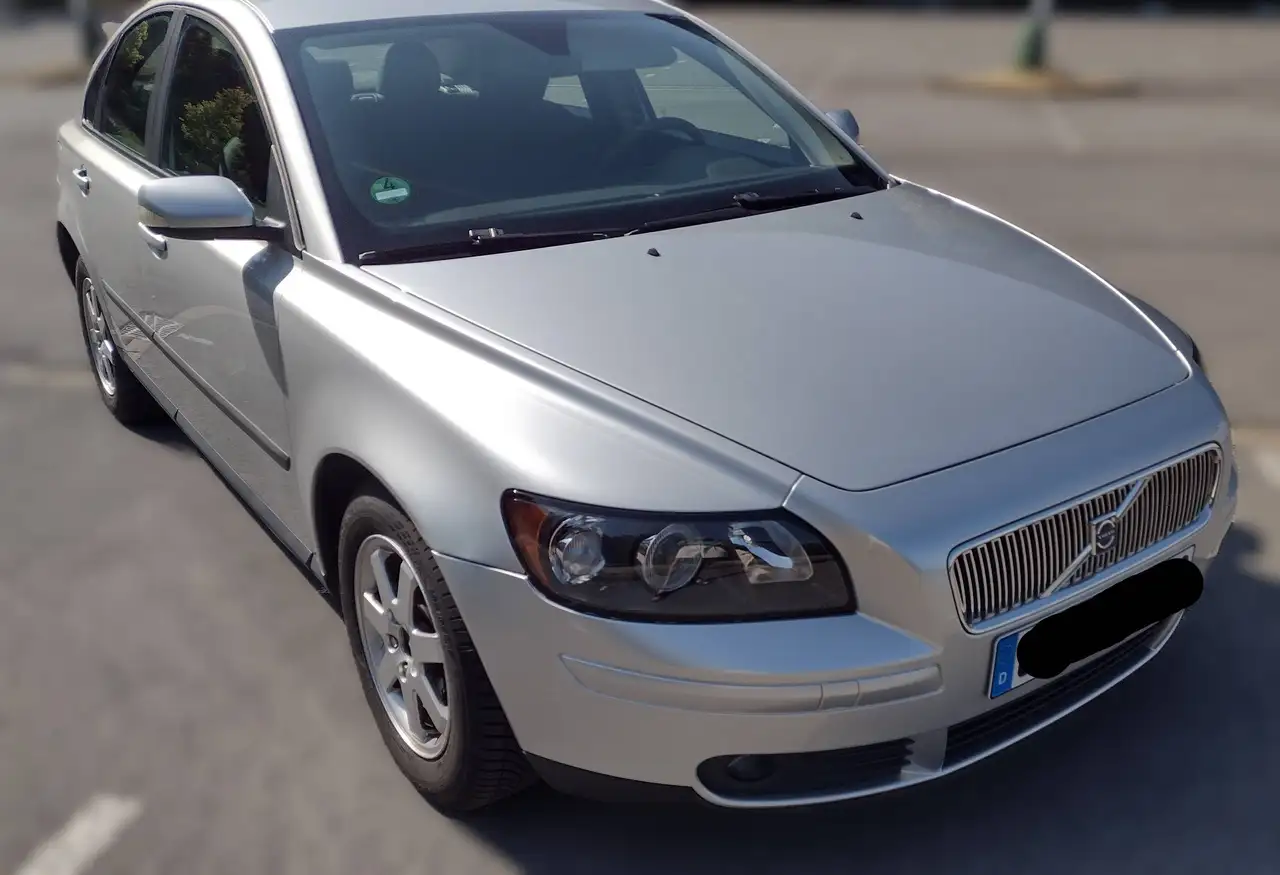 Volvo S40 S40 1.8 — photo 1 of 15