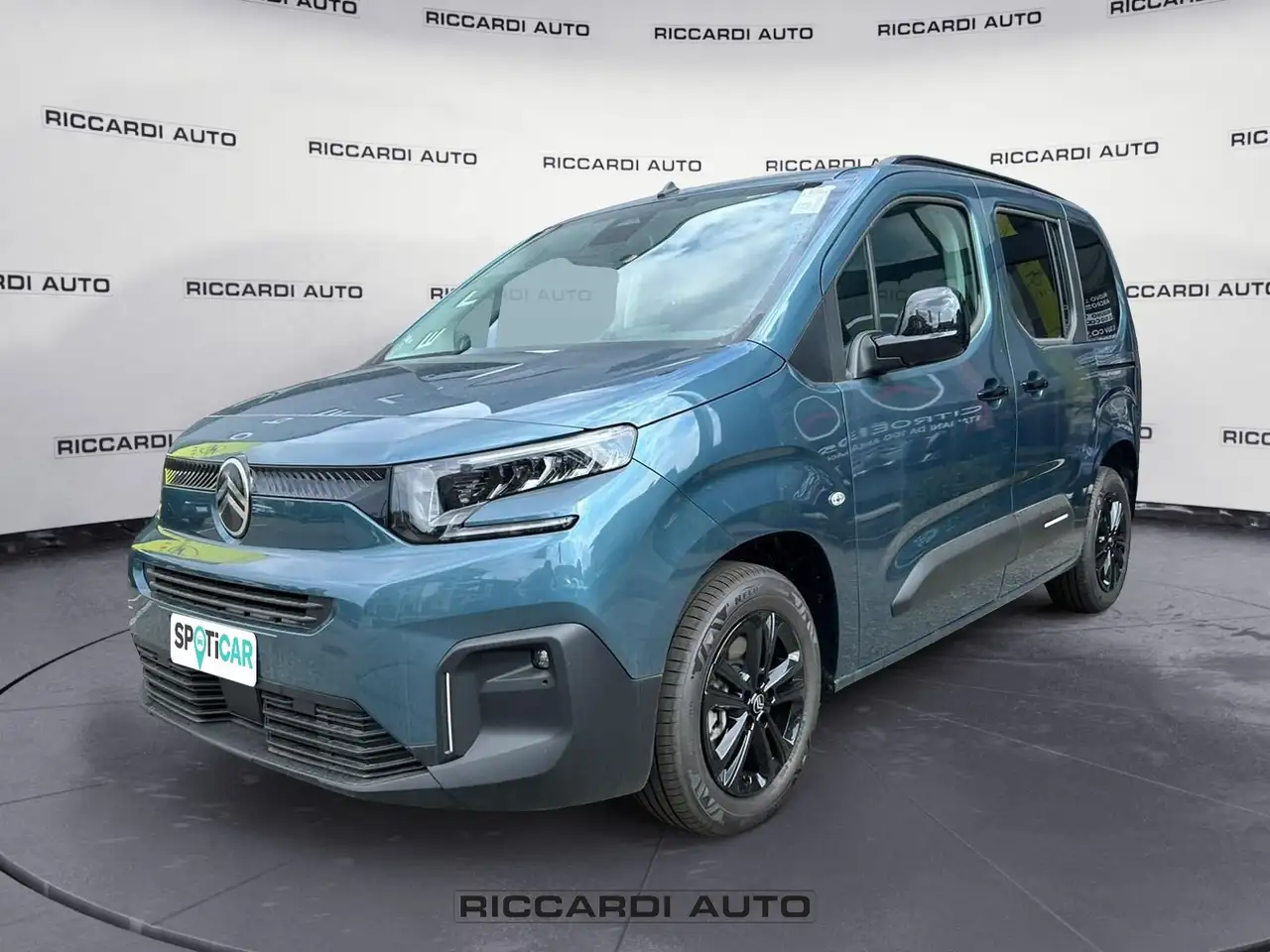 Citroen Berlingo BlueHDi 100 S&S PLUS — photo 1 of 25