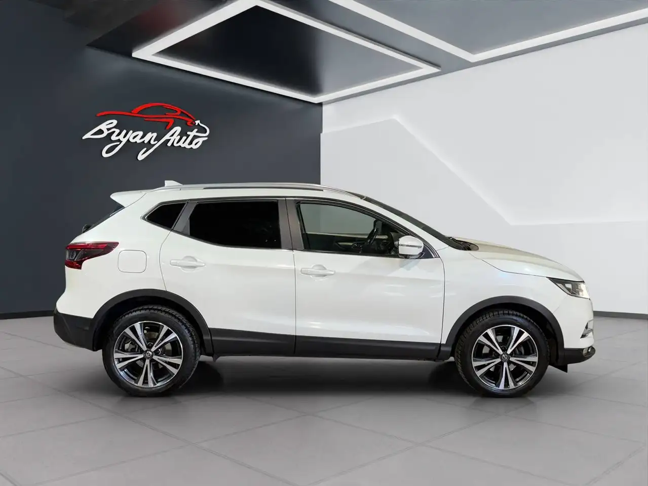 Nissan Qashqai 1.6 dci N-Connecta 2wd 130cv xtronic — photo 1 of 15