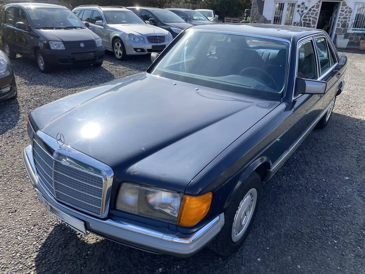 Mercedes-Benz 280 SE aus 1er Hand — photo 1 of 15