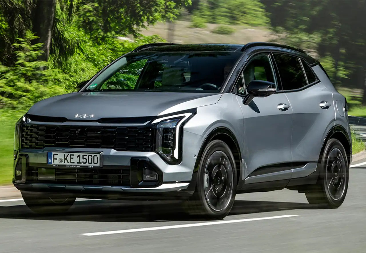 Kia Sportage 1.6 CRDi MHEV Business 4x2 136 — photo 1 of 30