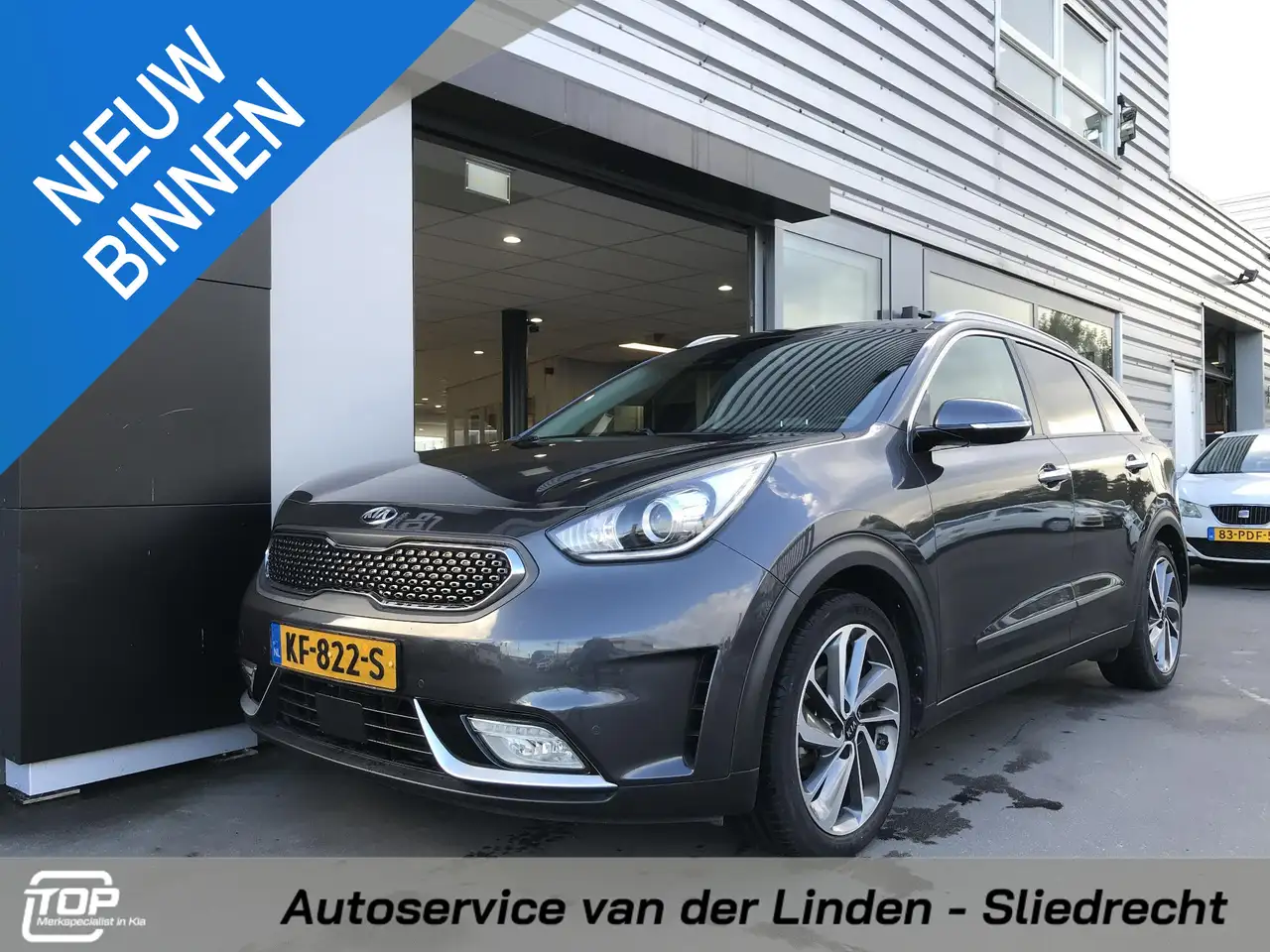 Kia Niro 1.6 Hybrid ExecutiveLine dealer onderhouden — photo 1 of 25