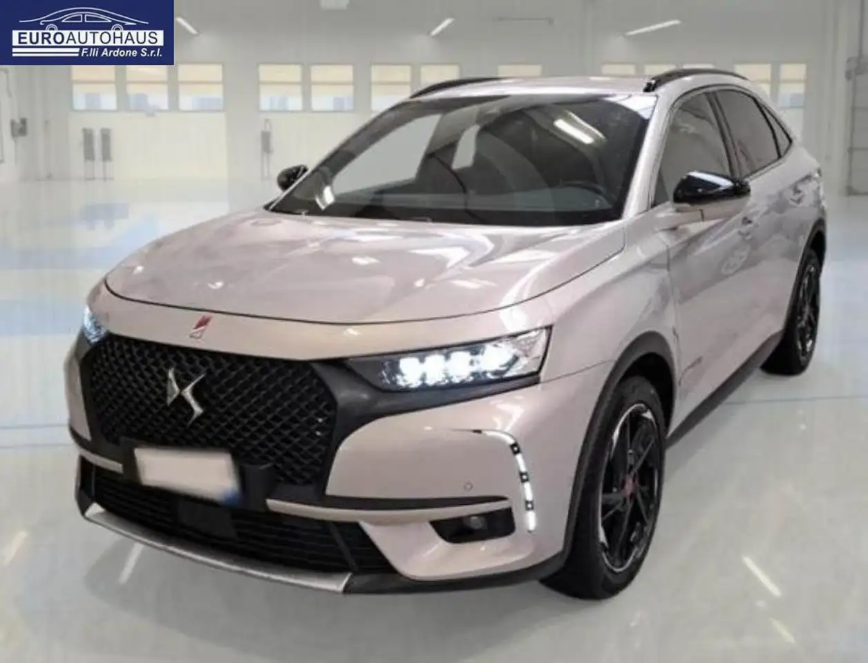 DS Automobiles DS 7 Crossback BlueHDi 130 Automatica PerformanceLine+ — photo 1 of 5