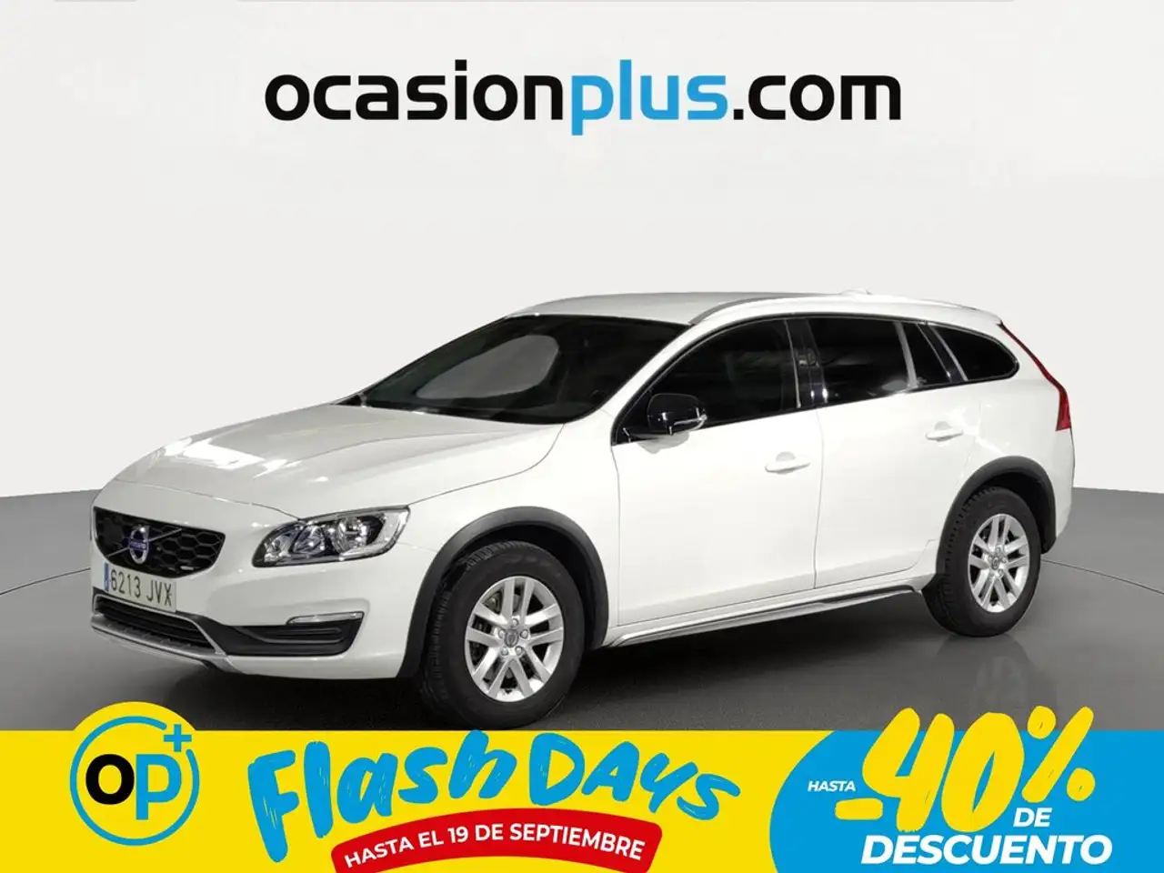 Volvo V60 Cross Country D3 Kinetic — photo 1 of 10