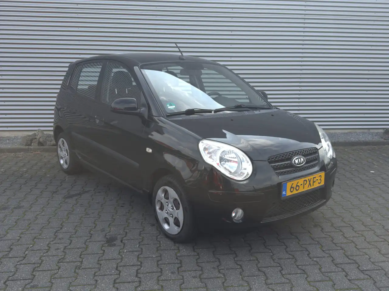 Kia Picanto Picanto 1.0 Seven — photo 1 of 14