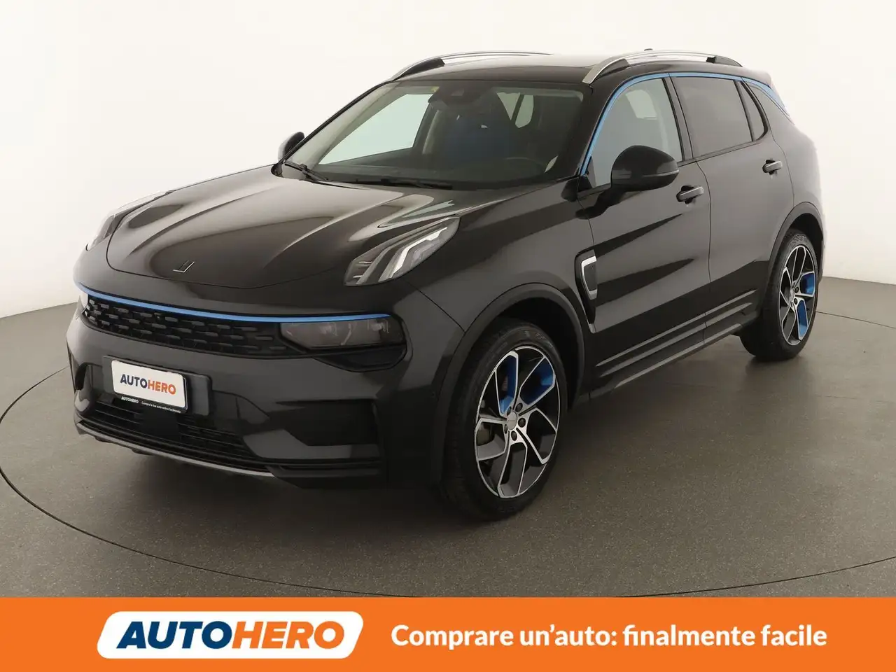 Lynk & Co 01 1.5 Plug-in Hybrid PHEV — photo 1 of 25