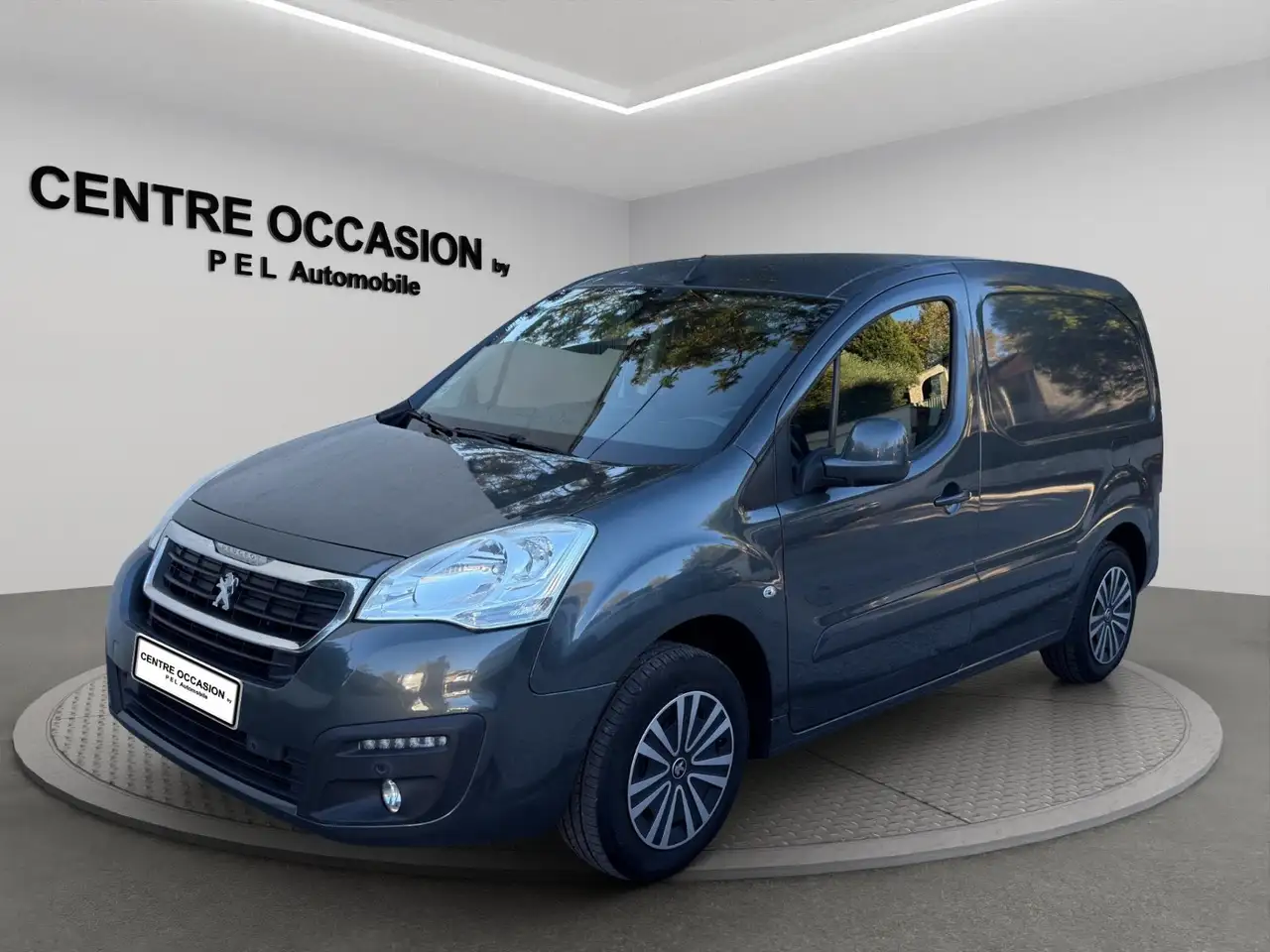 Peugeot Partner 1.6 HDI 100 PREMIUM PACK BVA – 3 PLACES — photo 1 of 19