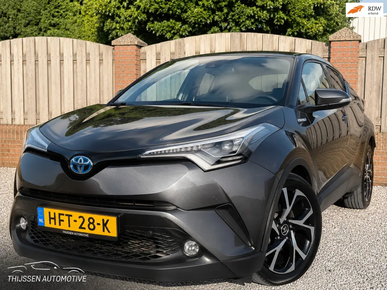 Toyota C-HR 1.8 Hybrid Active STOEL STUUR VERWARMING CLIMATE C — photo 1 of 31
