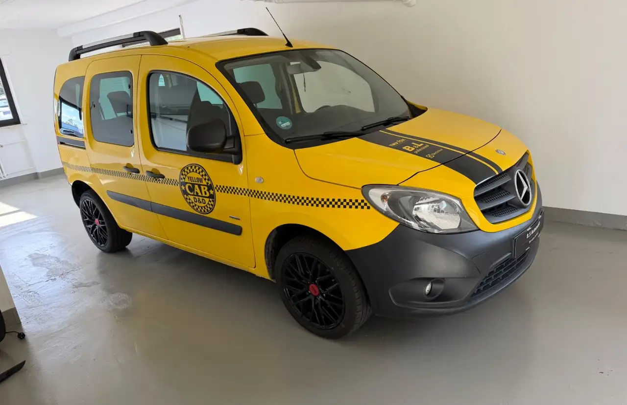 Mercedes-Benz Citan Tourer 109 CDI Lang 5Sitzer Klima Alu PDC — photo 1 of 11