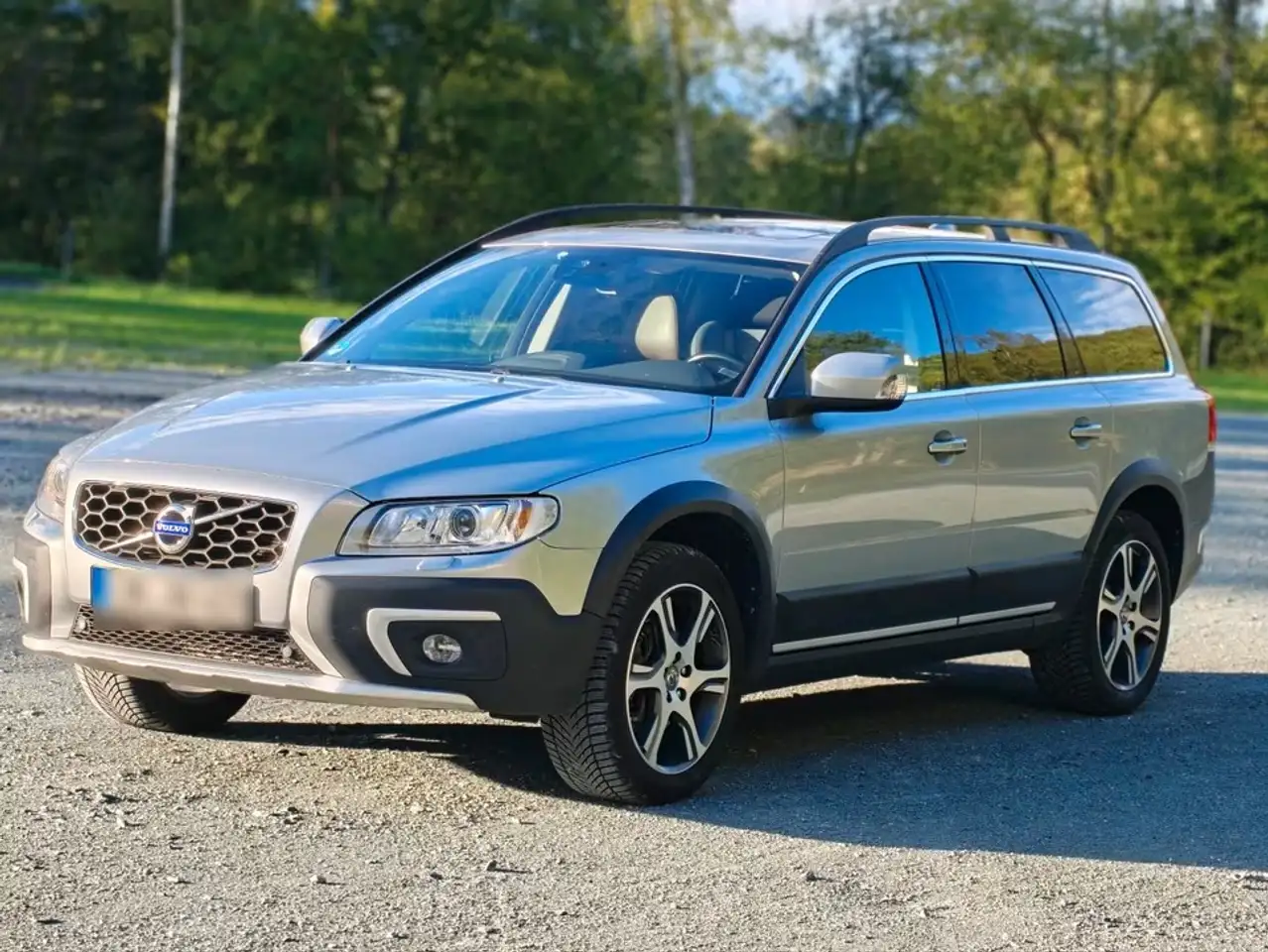Volvo XC70 D4 Summum — photo 1 of 15