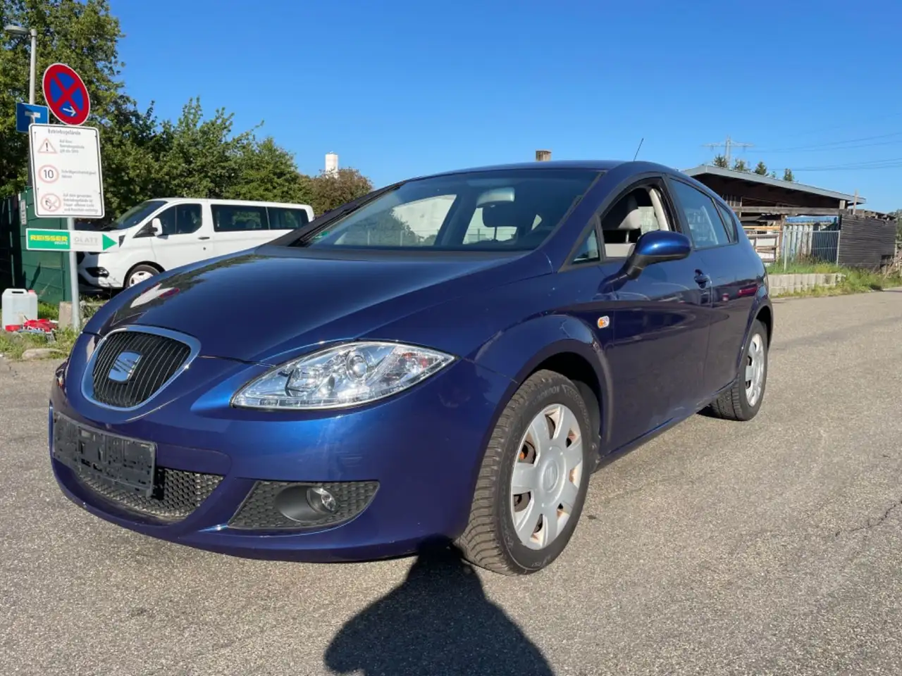 SEAT Leon Reference — photo 1 of 12