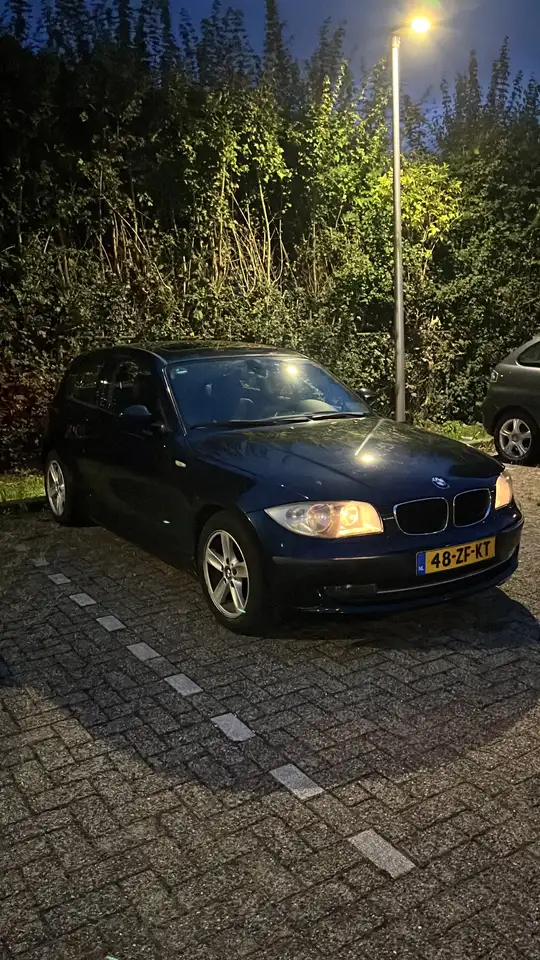 BMW 118 118i — photo 1 of 9