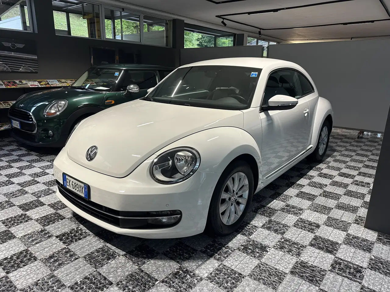 Volkswagen Maggiolino 1.2 tsi Design — photo 1 of 13