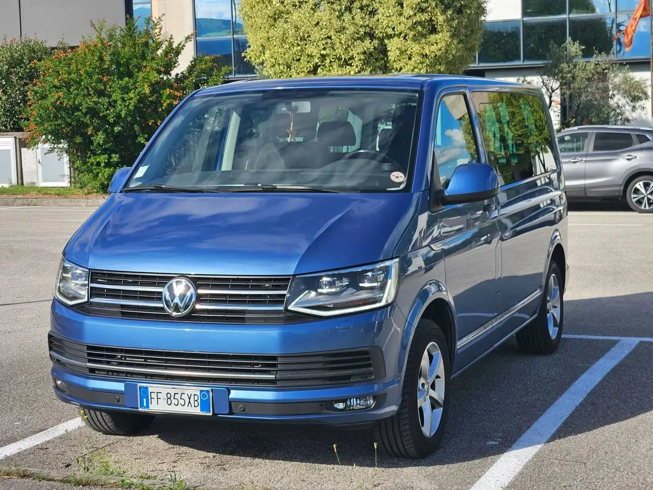 Volkswagen T6 Multivan Multivan T6 2016 2.0 tdi Comfortline 150cv dsg — photo 1 of 15