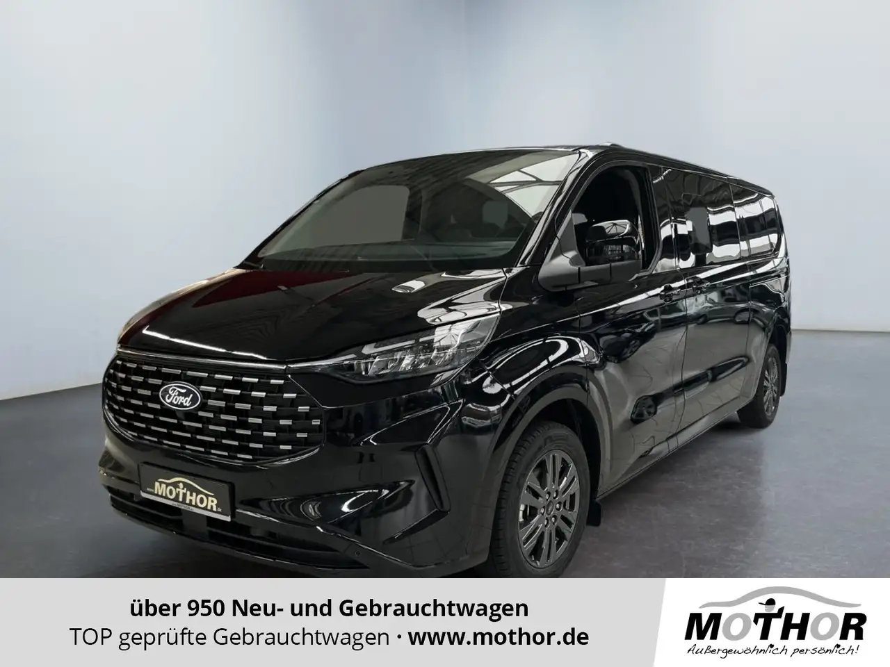 Ford Tourneo Custom Titanium 2.0 EcoBlue 320 L2 Navi — photo 1 of 15