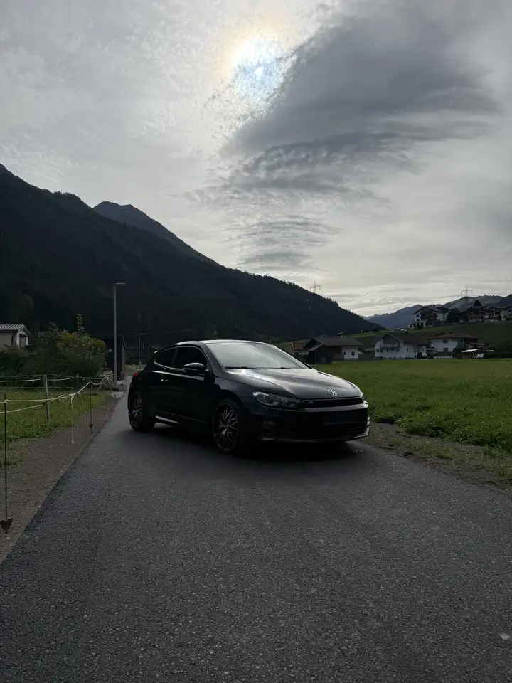 Volkswagen Scirocco 2,0 TSI Sport BMT !!!!!R-Line!!!!! FACELIFT — photo 1 of 20