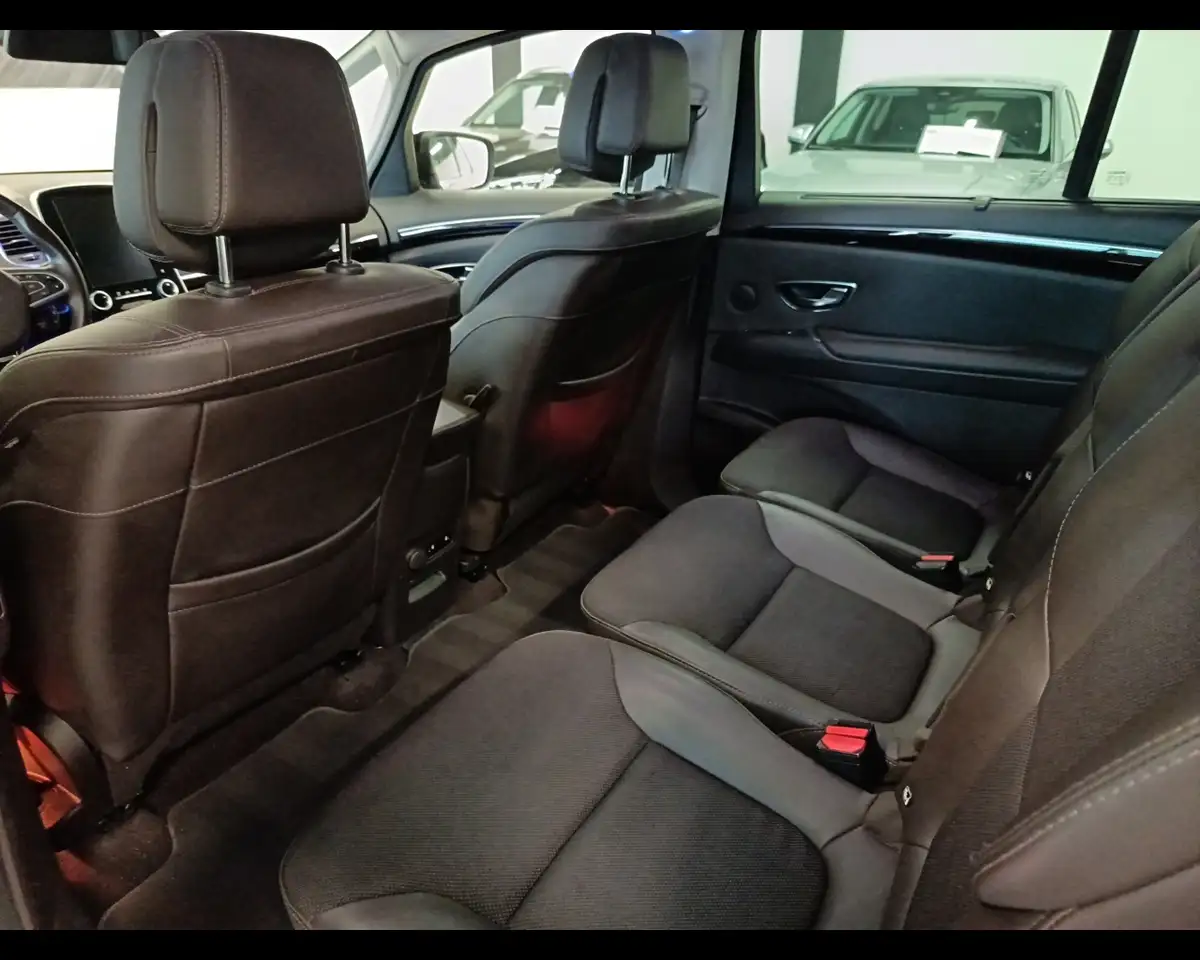 2017 Renault Espace dCi 160CV EDC Energy Initiale Paris 4Control, photograph 12