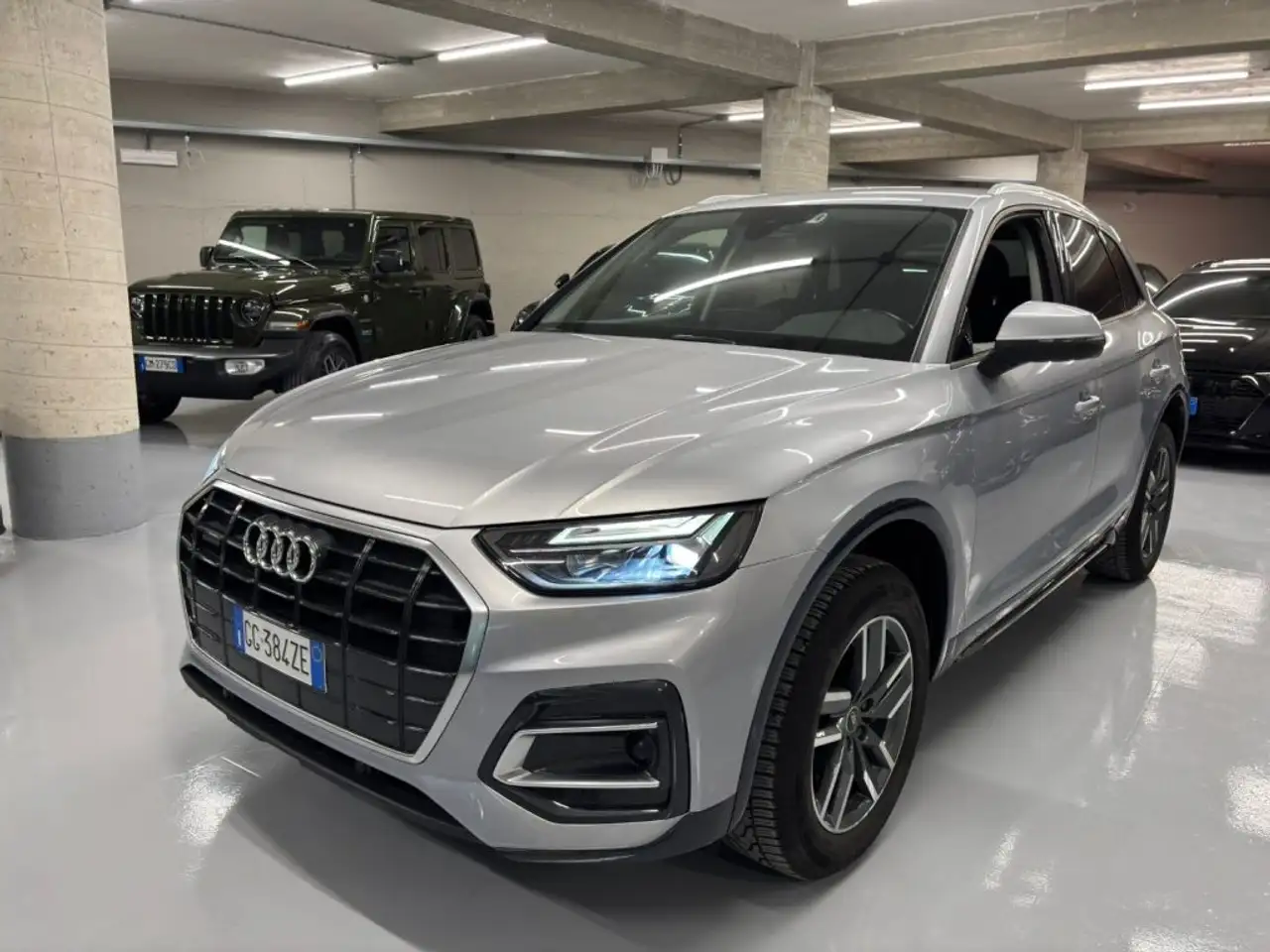Audi Q5 TDI quattro S tronic OFF ROAD Business Advanced — photo 1 of 14