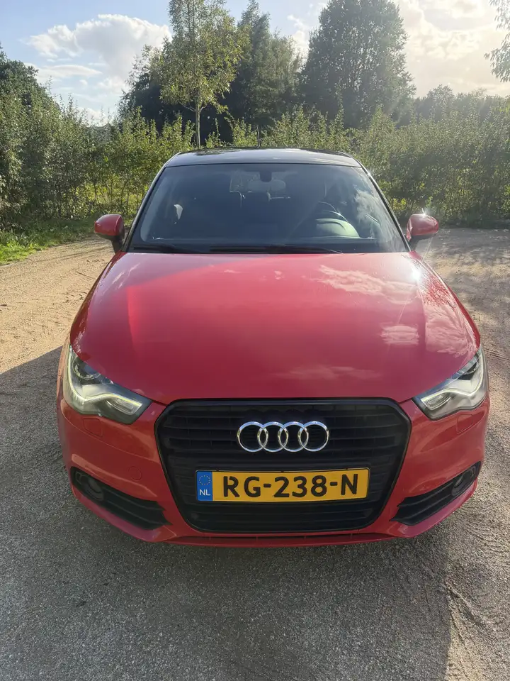 Audi A1 1.2 TFSI Ambition Pro Line Business Bi-Xenon / LED — photo 1 of 12