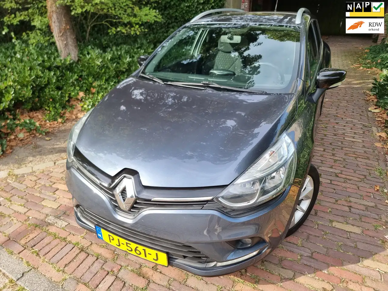 Renault Clio Estate 1.5 dCi Ecoleader Limited EURO6/Navi/Pdc — photo 1 of 40