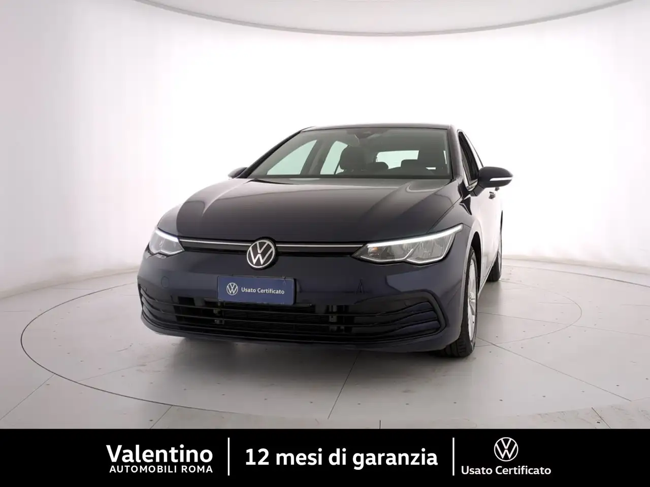 Volkswagen Golf 1.0 eTSI DSG EVO Life — photo 1 of 20