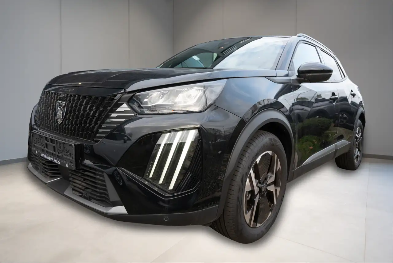 Peugeot 2008 ALLURE HYBRID 145 e-DSC6 — photo 1 of 19
