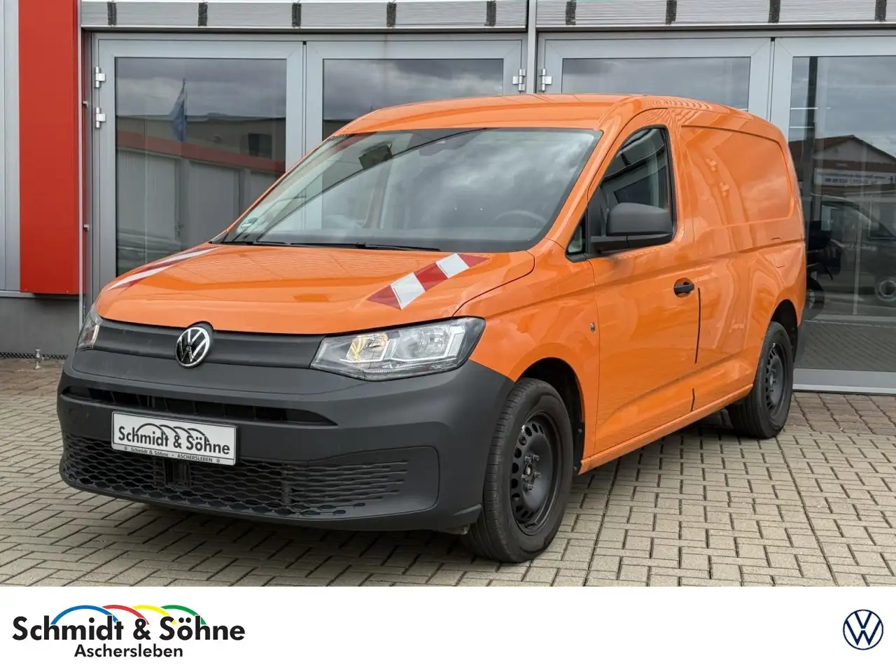 Volkswagen Caddy Maxi Cargo 2.0 TDI STHZ, AHK, EPH, SHZ, — photo 1 of 15