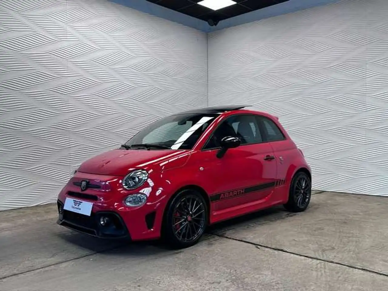 Abarth 595 Competizione 1.4 T-Jet*ROSSO ABARTH*PANO*LEDER*180 PK* — photo 1 of 35