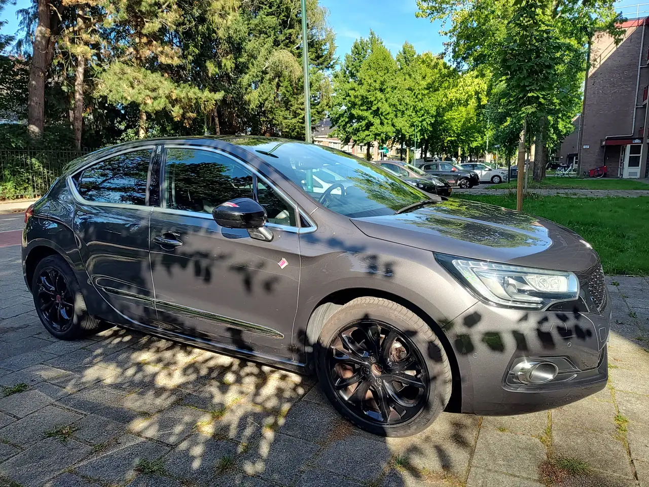 DS Automobiles DS 4 DS 4 1.2 PT. Performance Line — photo 1 of 21