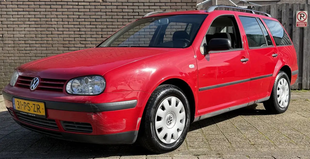 Volkswagen Golf 1.4-16V — photo 1 of 16