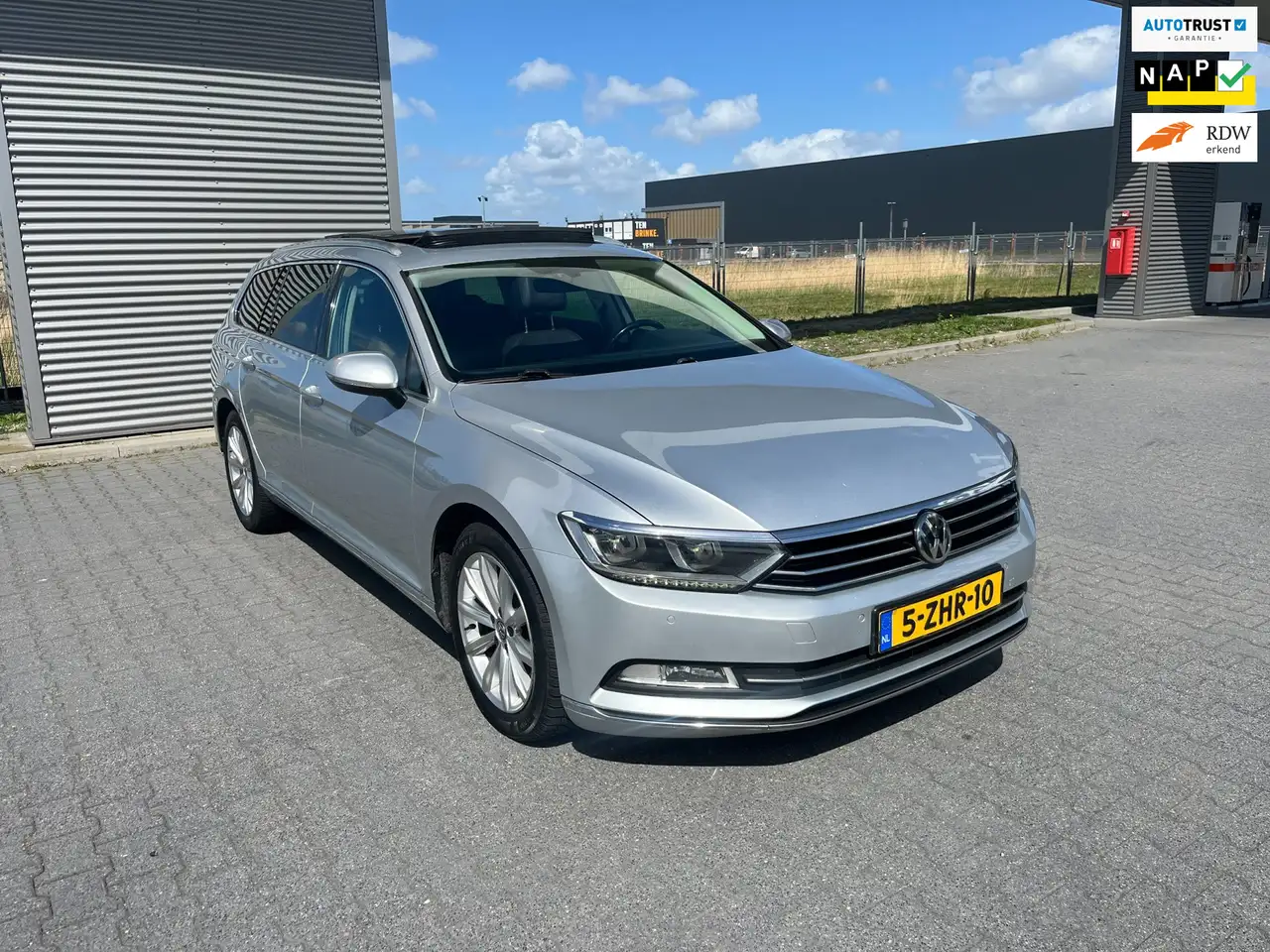 Volkswagen Passat Variant 2.0 TDI Highline| PANO| DSG|6 Maanden Garantie ! — photo 1 of 24