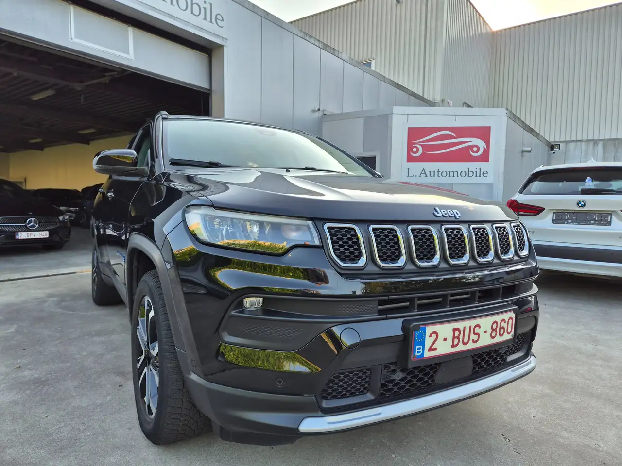 Jeep Compass 1.3 Turbo eAWD / AUTO. / PHEV HYBRID / 74.813 KM ! / 2022 ! — photo 1 of 15