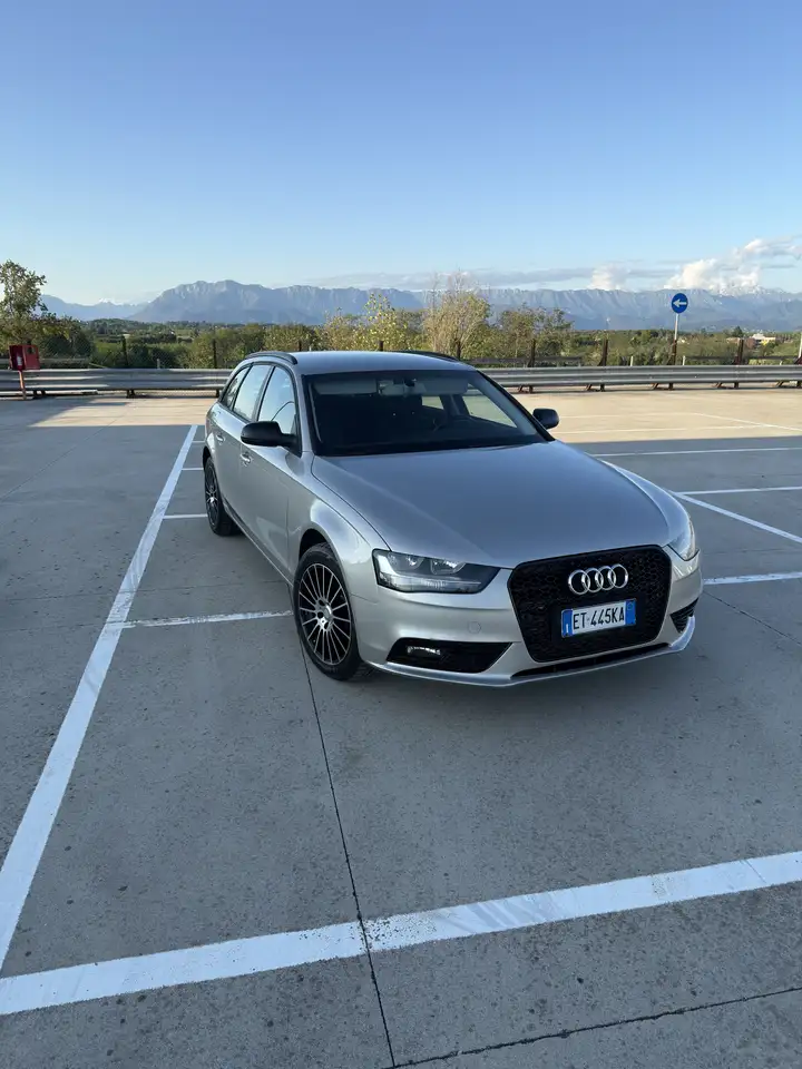 Audi A4 Avant 2.0 tdi 150cv multitronic — photo 1 of 15