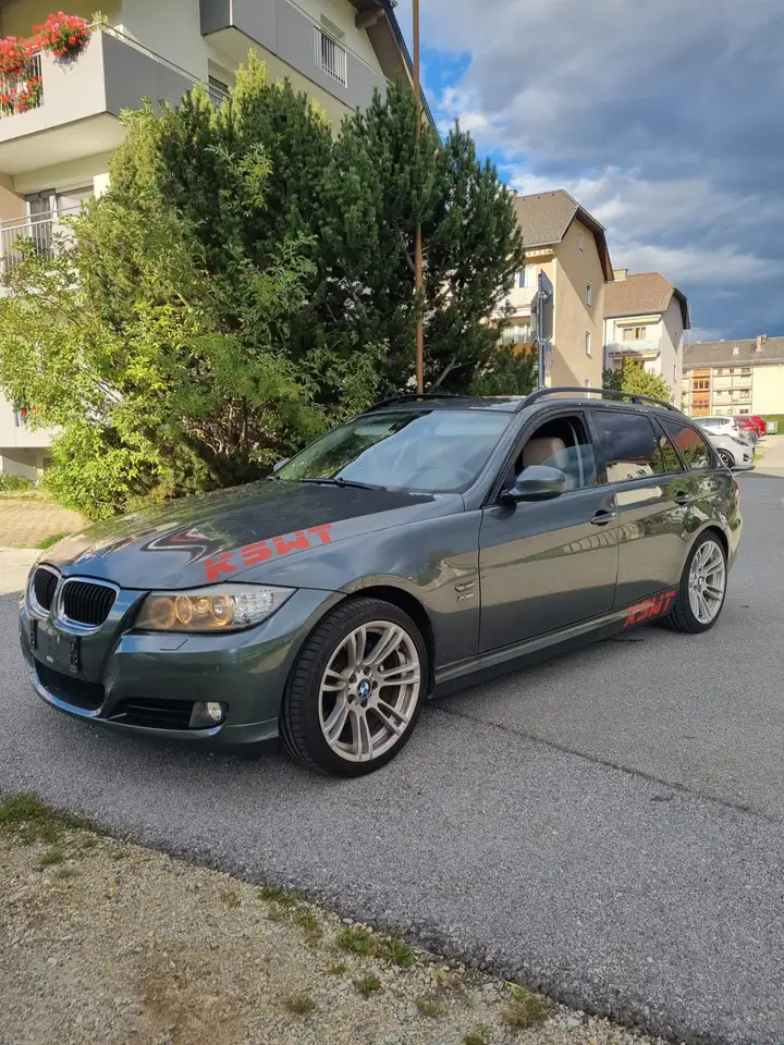 BMW 320 320d xDrive Aut. Individual Panoramadach 177ps — photo 1 of 14