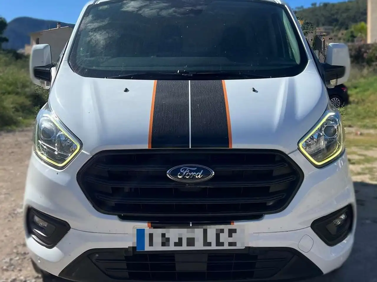 Ford Transit Custom 2.0 TDCI 320 L1 Nugget — photo 1 of 5