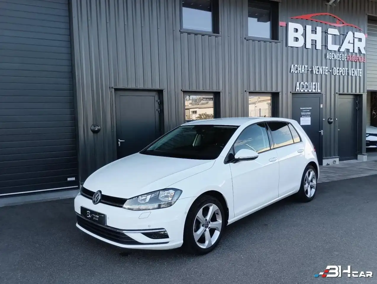 Volkswagen Golf 1.6 TDI 115CV BLUEMOTION CONFORT LINE DSG7 CAMERA SIEGES CHAUFFANTS — photo 1 of 31